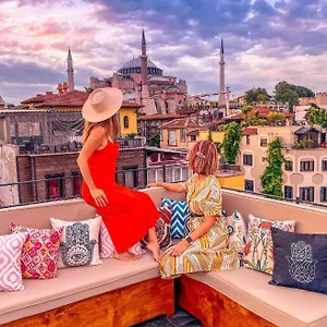 https://henna-hotel-istanbul.istanbul-turkeyhotels.com